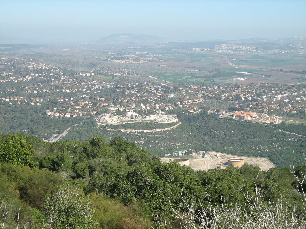 Basmat Ṭab‘ūn, Israel: A Spring Guide to Bedouin Heritage