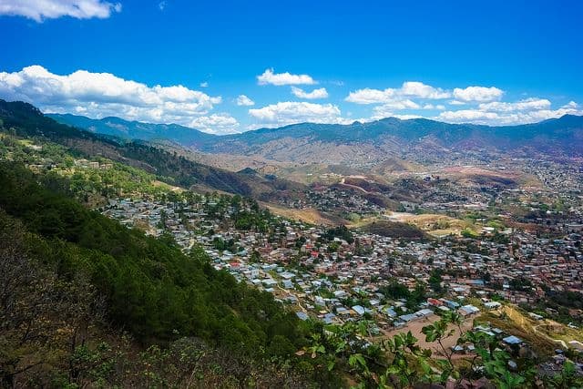 La Sarrosa, Honduras: Shopping the Yoro Backroads