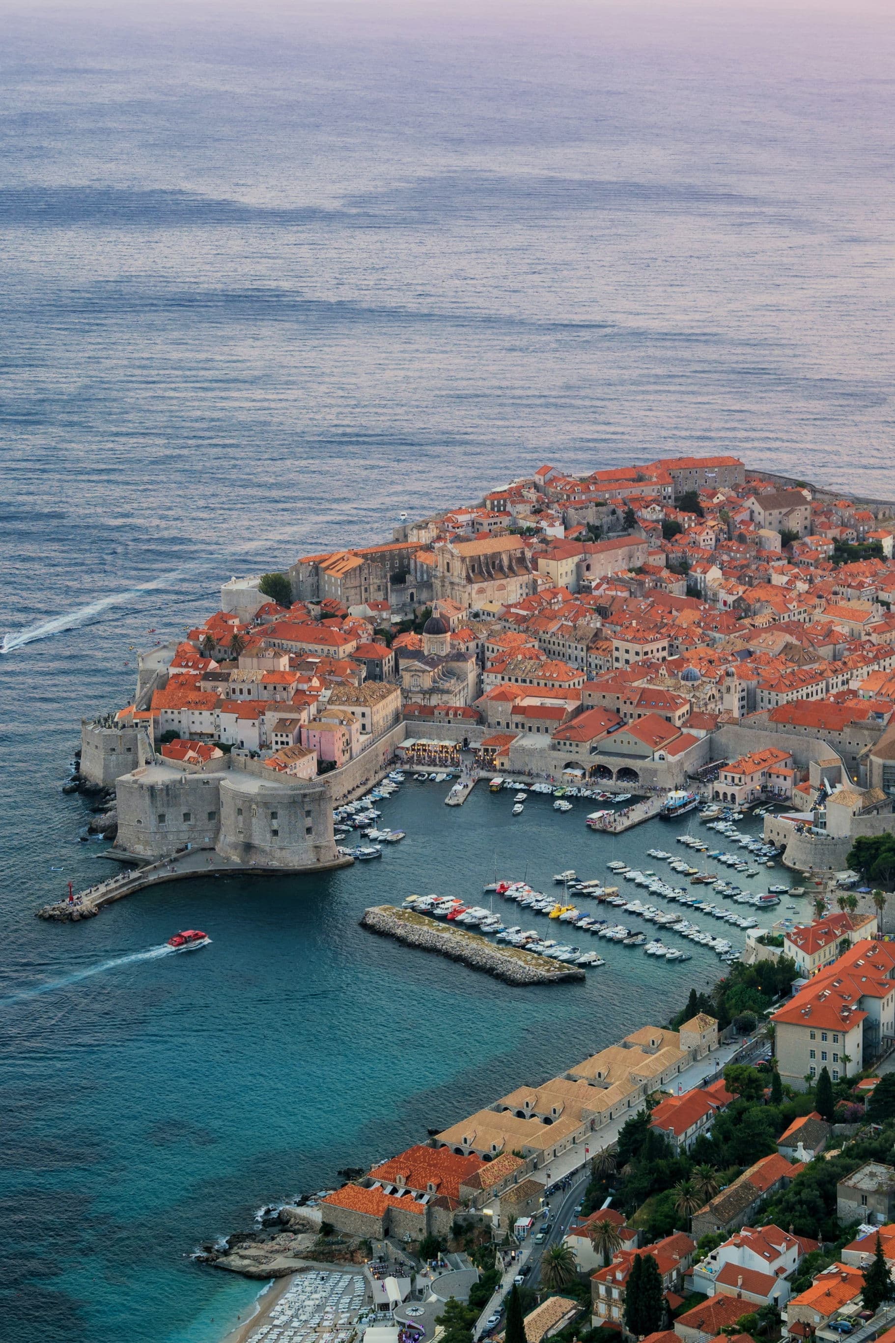 Your Golden Ticket to Autumn: A Travel Guide for Leaf