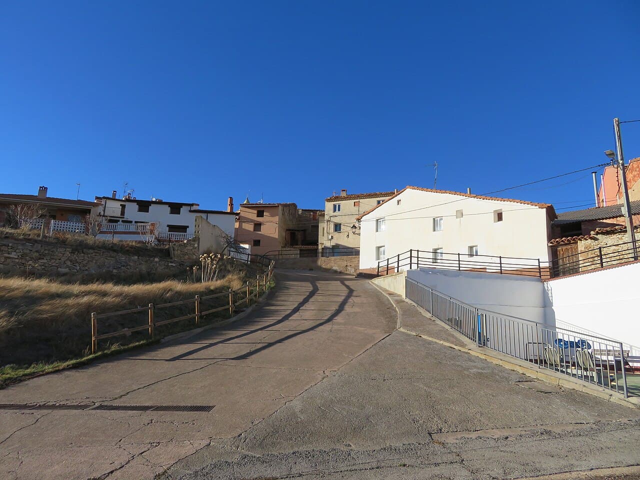 Where to Stay in Palomar de Arroyos, Spain