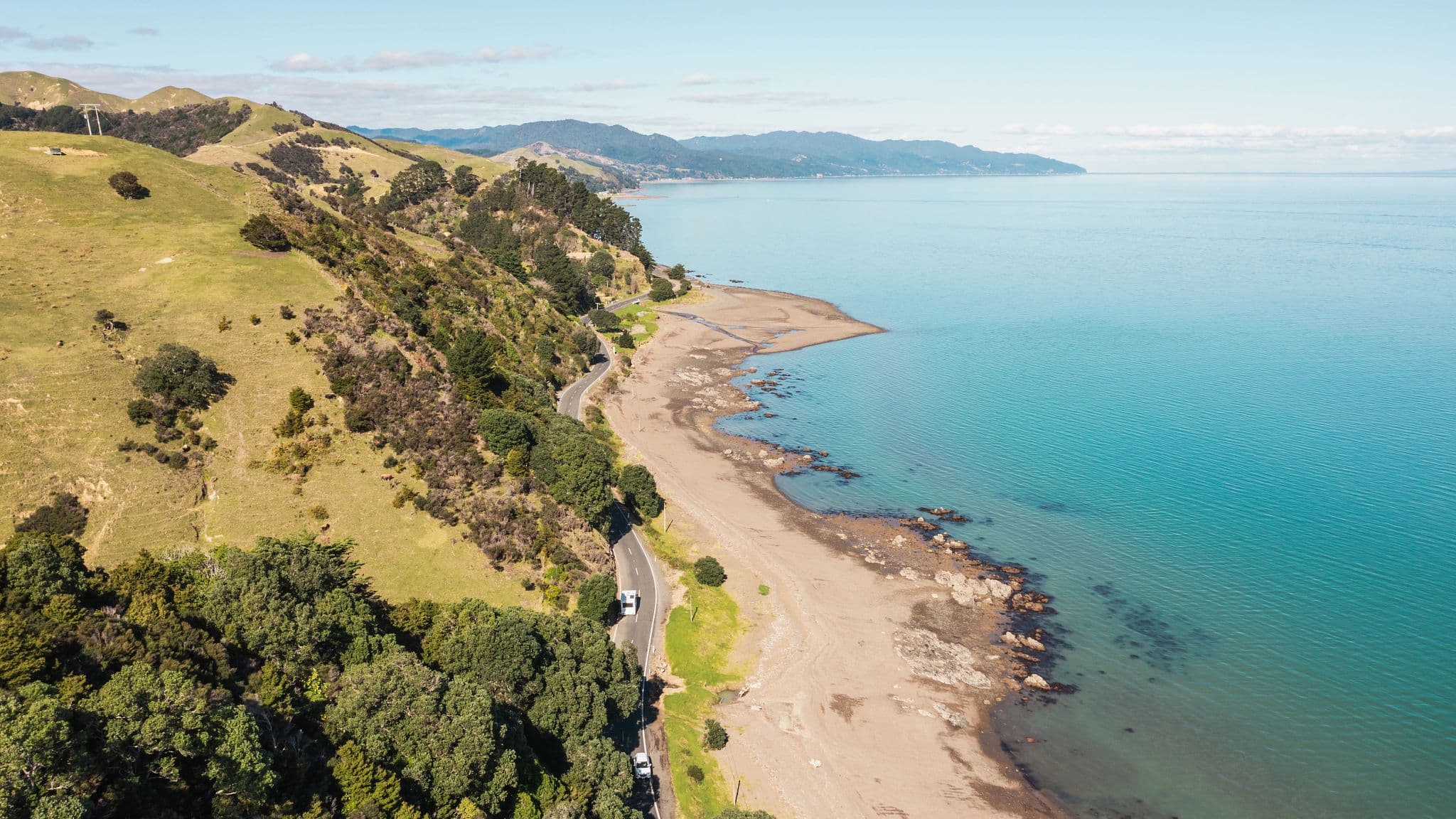 Ngatea, NZ: Spring Attractions, Stays & Transport