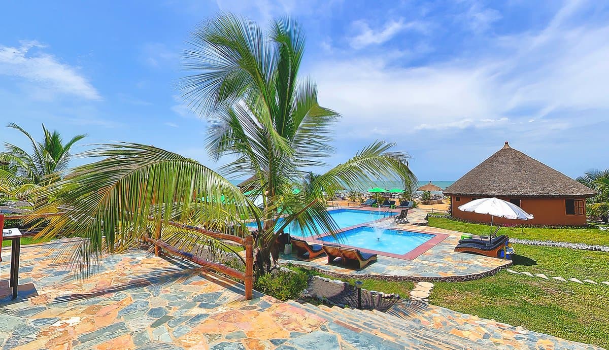 Late Night Fun in Elmina, Ghana: A Springtime Guide to