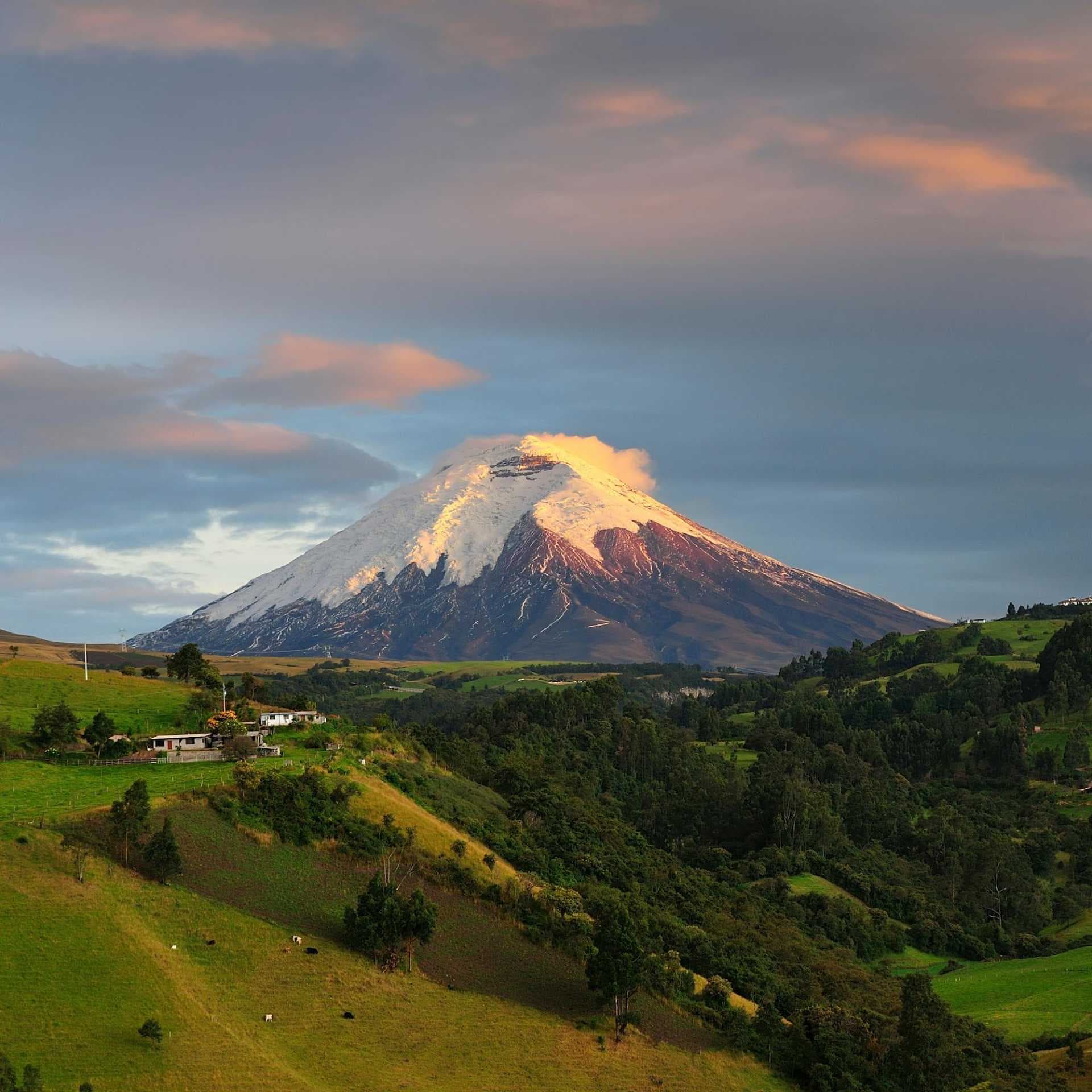 Atuntaqui, Ecuador: Highland Logistics Over Water