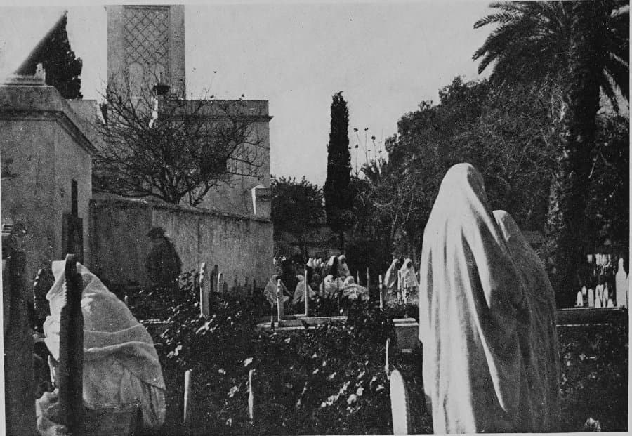 Exterior of La Mosquée El-Hadj, Bouïra, Algeria