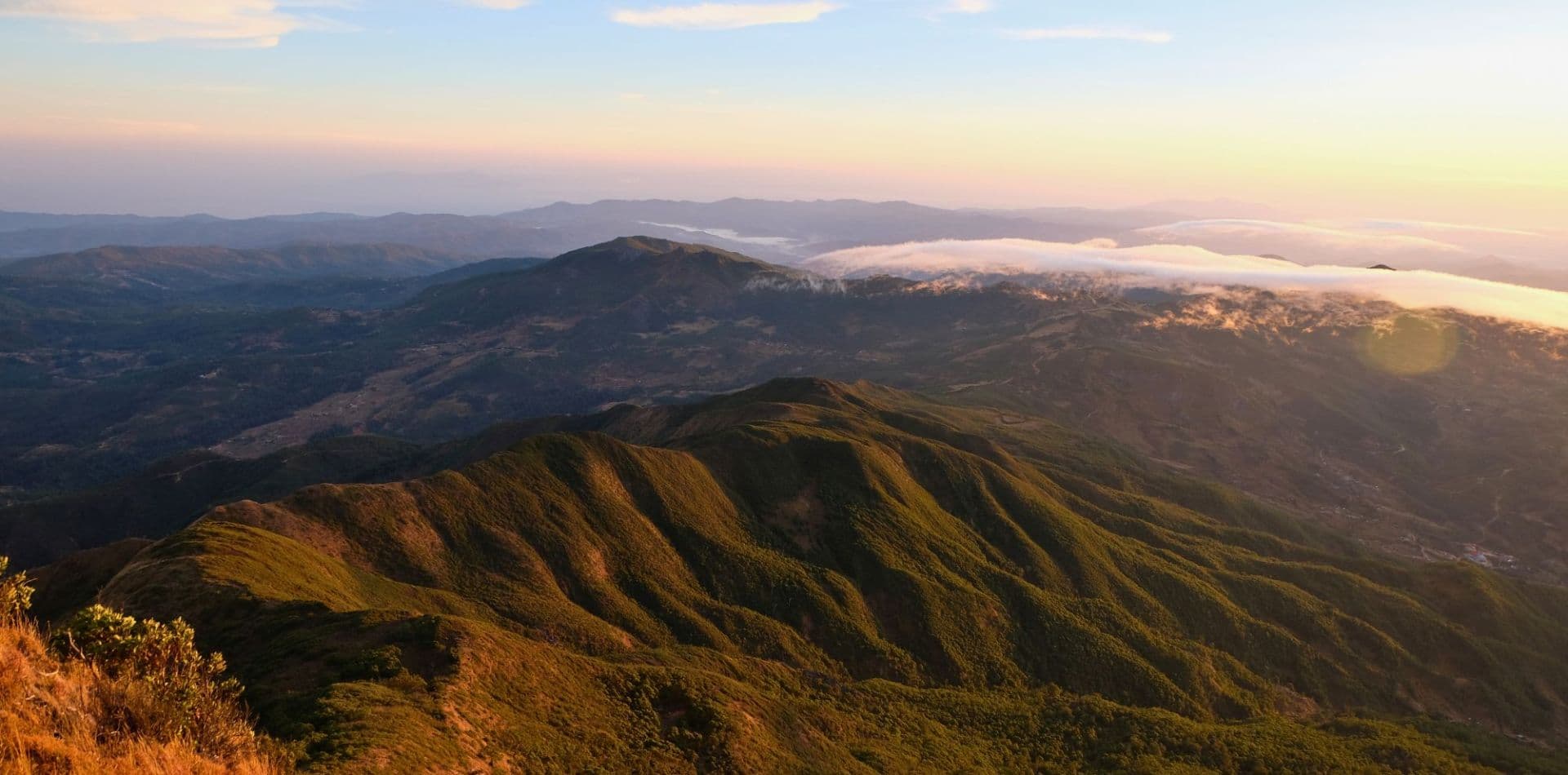 Uatolari Hiking: Trails, Tides & Timor Highs