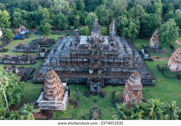 Expansive view of the Prasat Bakong temple complex in Cambodia, showcasing its ancient stone architecture.